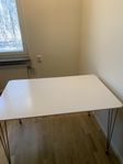 Matbord  