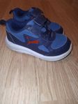 puma skor storlek 25