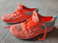 Nike Träningsskor Stl 37.5