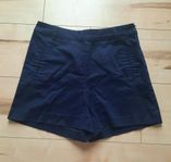 Jättefina marinblå dressade shorts