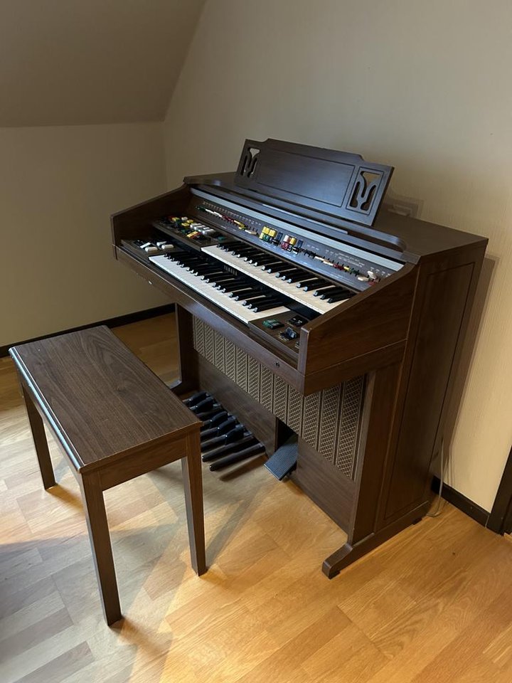 Yamaha Electone c-55N bortskä...