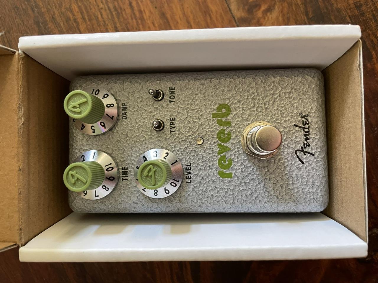 fender hammertone reverb pedal