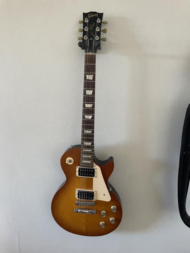 Gibson Les Paul samt Jackson ...