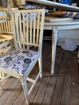 Gustavianskt bord & stolar