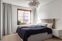 IKEA eket sängbord & Nymåne vägglampa svängarm