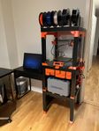 Prusa MK3s+ med flervåningsskåp