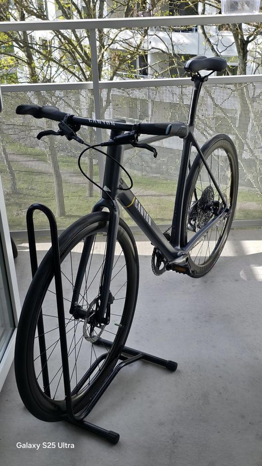 Canyon Roadlite CF 9 LTD