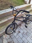 BMX cykel | 360° gyro med pegs | Lowrider 
