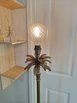 Hög golvlampa unik 