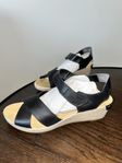 Reiker sandaletter med kilklack (nya)