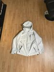 Créme färgad The North Face Raintex Summit Series med Flee