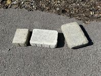Grå marksten, tre typer. 