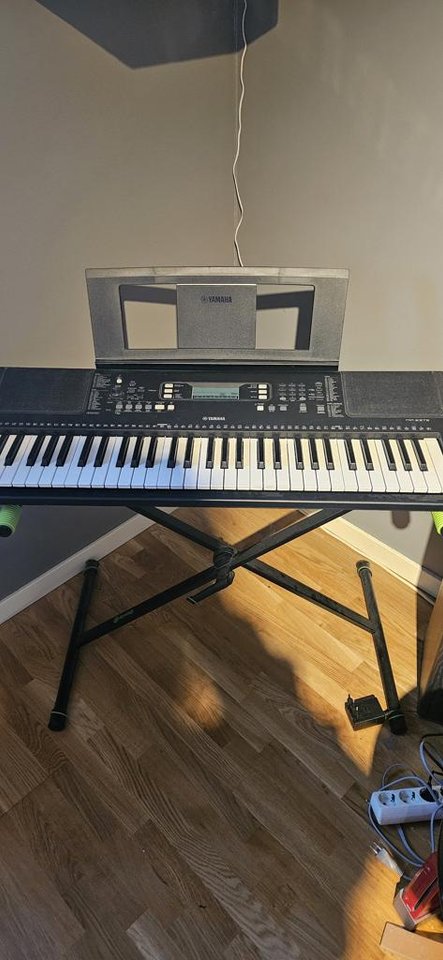 Yamaha psr e373 keyboard