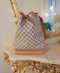Vackra Louis Vuitton Noé GM i färgen Damier Azur