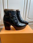 Acne Studios  superfina ankel boots 