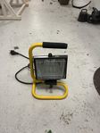 bygglampa halogen