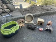 Transportbur och div tillbehör till hamster eller smådjur