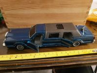 Limousine (REF 3045)