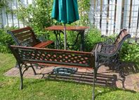 Nätt soffgrupp med gjutjärnsgavlar