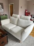 Off-white manchestersoffa