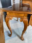 Bord i Rokoko-stil