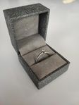Diamantring vitt guld 18K, strl. 18,5