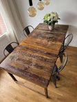Matbord vintage och fyra stolar industristil