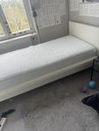 Malm säng Ikea 90cm