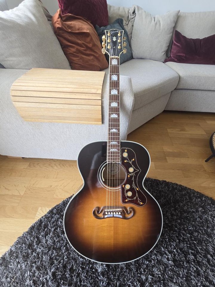 Gibson  SJ200 årsmodell 2016