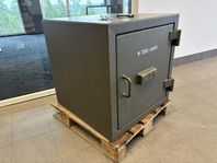 Tungt militärkassaskåp – 1000 kg!!
