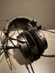 Beyerdynamic DT 990 PRO 80ohm Black edition
