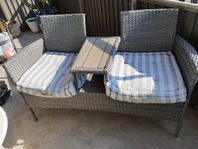 Soffa med två dynor från Ilva som nya