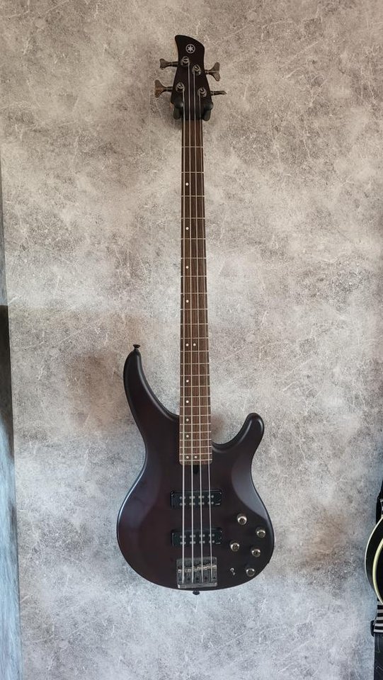 Yamaha TRBX504