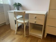 Skrivbord med förvaring-i fint skick!