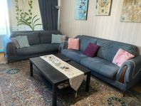 Bed soffor med 2 fåtöljer 