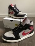 Nike air Jordan storlek 42,5 NYA