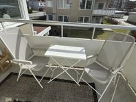 2 positionsstolar + bord 
