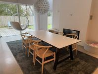 Stort matbord by Andersen Furniture
