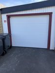 Dörr till garaget