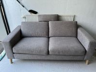 2-sits soffa med nackstöd