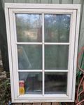 Fönster 9x13 med spröjs - öppningsbart - frostat glas