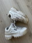 Fila skor strl 31