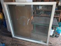 Fast fönster 13,5 x 13 isolerglas