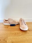Helt nya Rosa Fred Perry sneakers