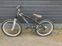 UMF Hardy 2 24”