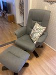 Reclinerfåtölj med fotpall, nysick!