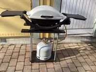 Weber grill Q200