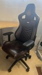 office chair and table 
