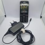 Nokia Mobil med Laddare