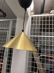 Lampa i mässing